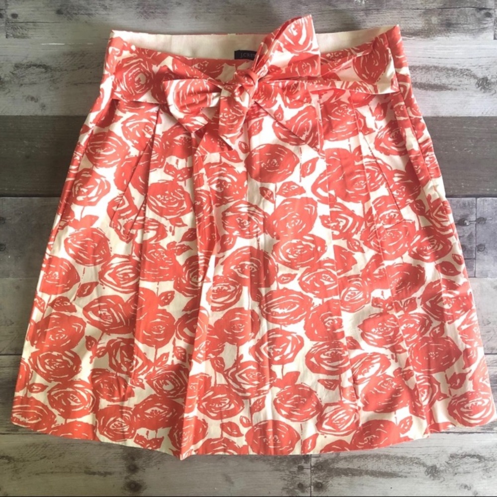 J. CREW ORANGE & WHITE PLEATED SKIRT SIZE 6